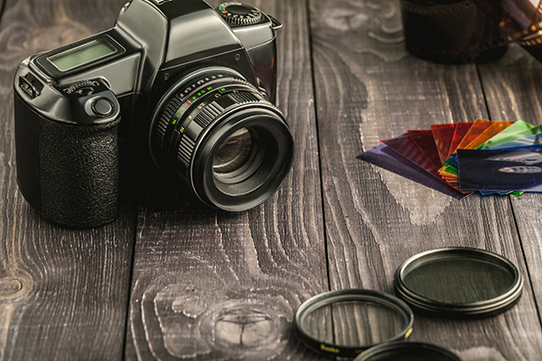 built in lens filter photography invention